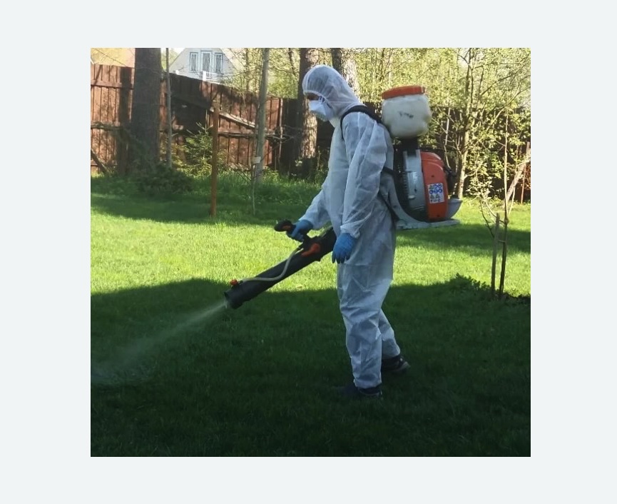 Обработка территории от клещей в Михайлове